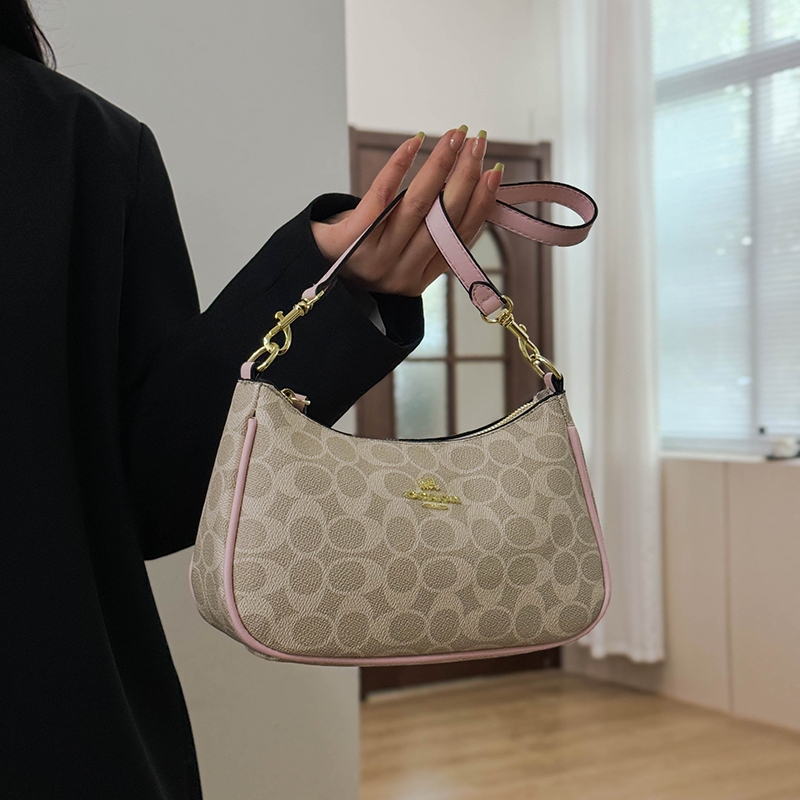 Luxury Women High End Leather  - Luxury Lifestyle City recension och pris