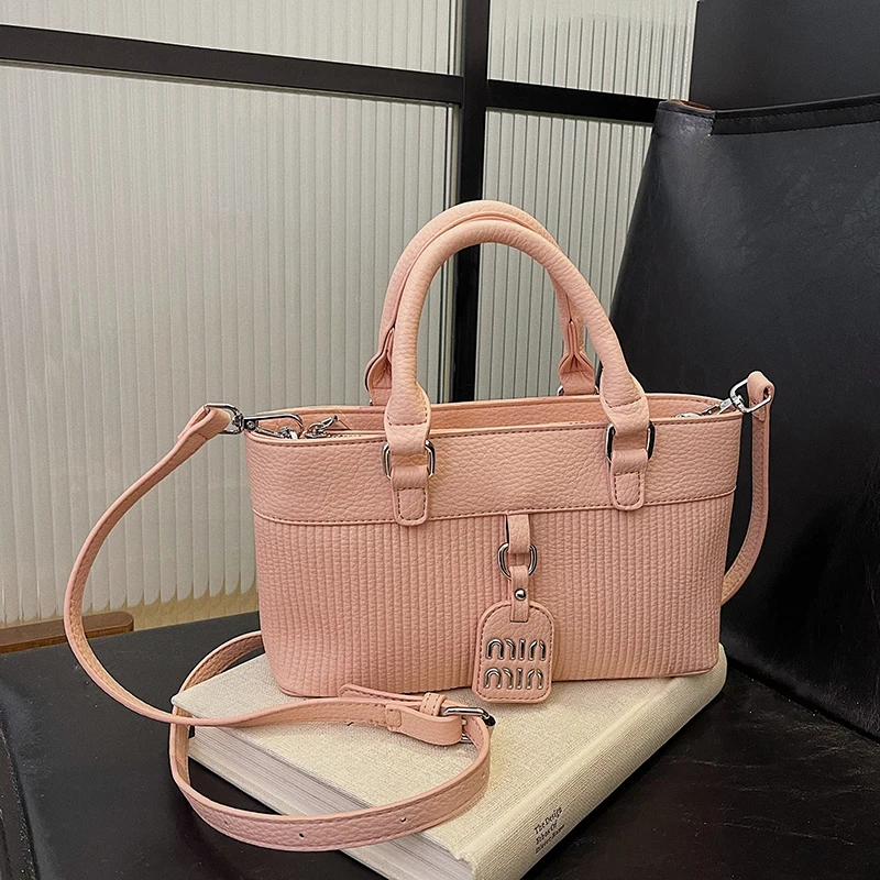 Luxury Women High End Leather  - Luxury Lifestyle City recension och pris